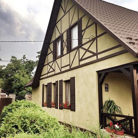 Appartement Apartament On Levanevskogo 2 à Kamianets-Podilsky Extérieur photo