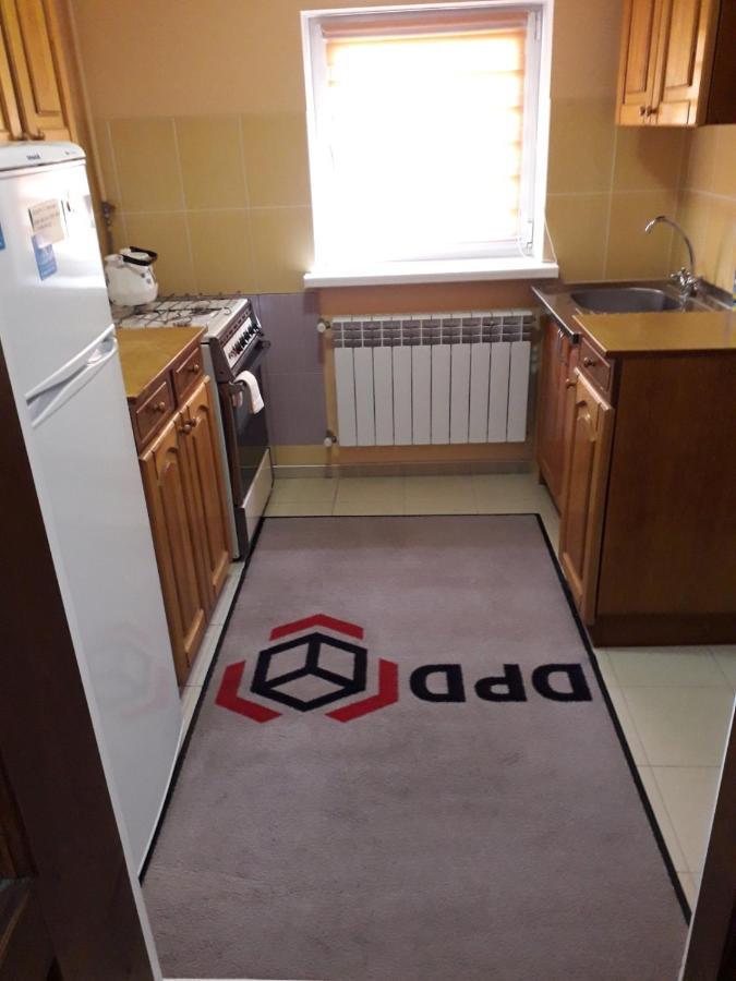 Appartement Apartament On Levanevskogo 2 à Kamianets-Podilsky Extérieur photo