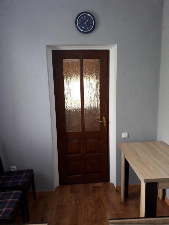 Appartement Apartament On Levanevskogo 2 à Kamianets-Podilsky Extérieur photo
